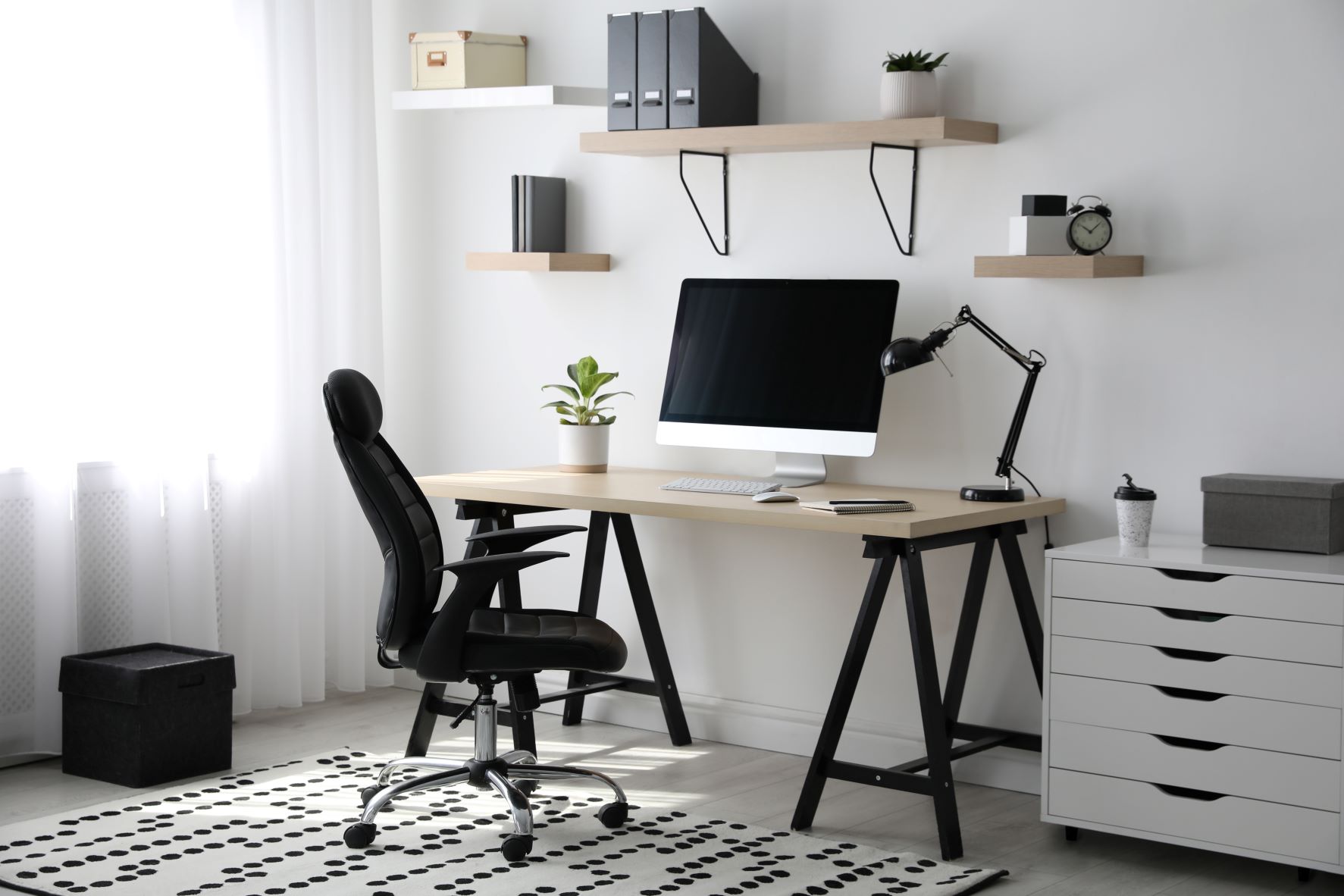What Makes a Modern Office? 5 Furniture Pieces To Refresh Your Office